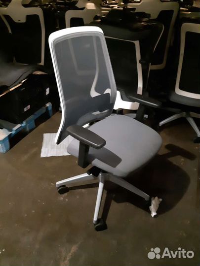 Компьютерное кресло
