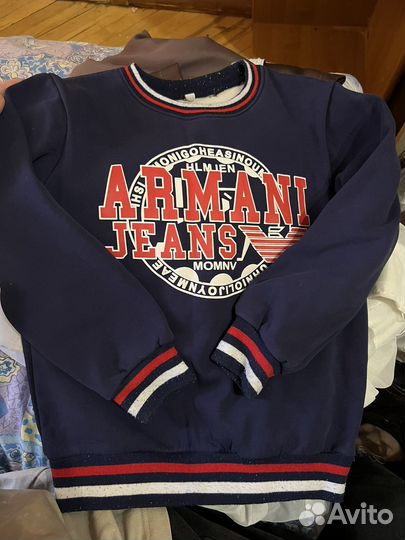 Отдам три больших пакета вещей на мальчика