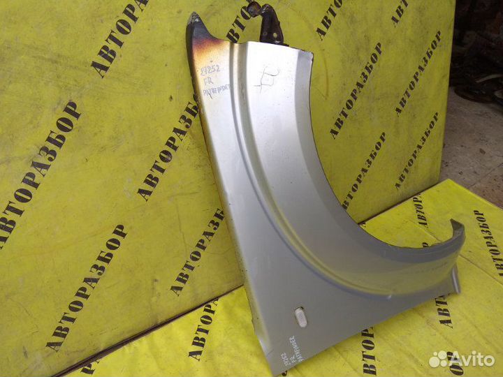 Крыло переднее правое Nissan Pathfinder (R51M)