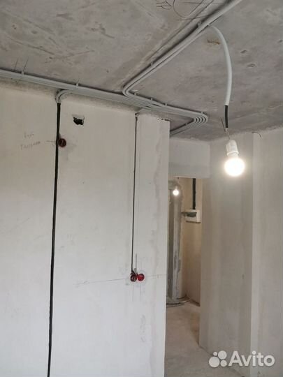 Штробление стен и потолка, проводка