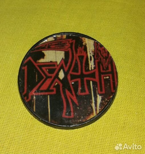 Значок группы Death раритет