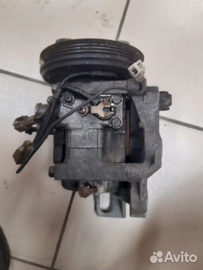 Компрессор кондиционера Mazda Familia(Мазда фамили