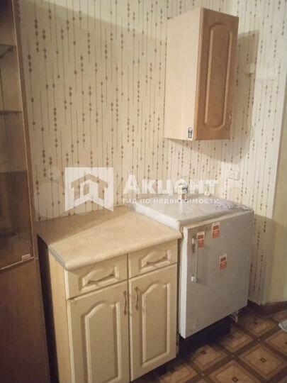 Комната 12 м² в 6-к., 3/3 эт.