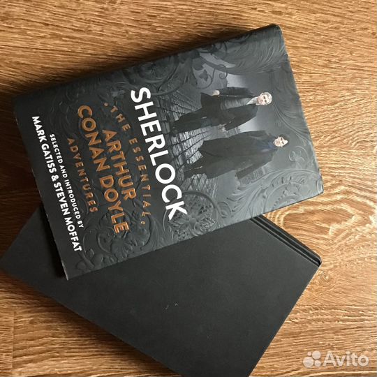 Книга на англ Sherlock