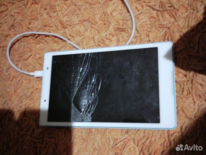 Планшет lenovo