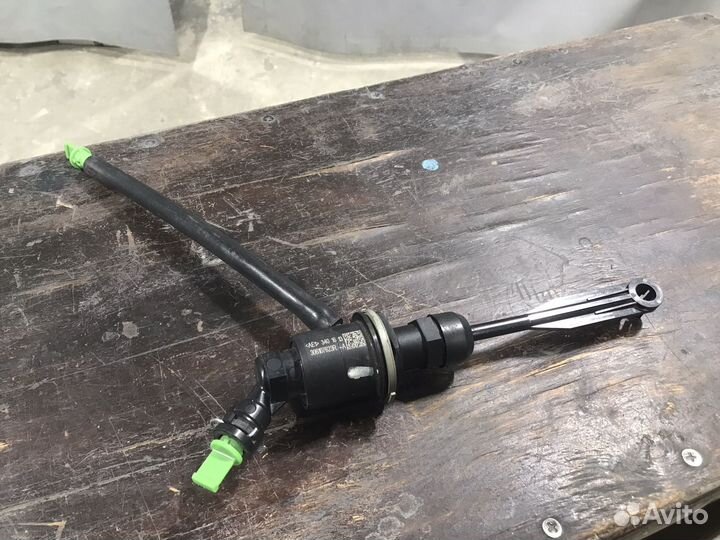 Цилиндр главный сцепления renault