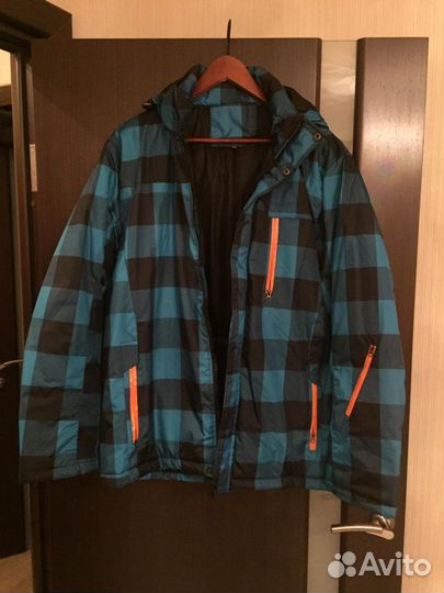 Горнолыжная куртка