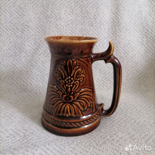 Керамический кувшин, кружка