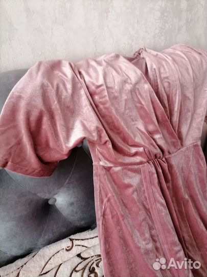 Платье велюр 44