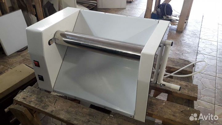 Электрическая тестораскаточная машина для Просфоры