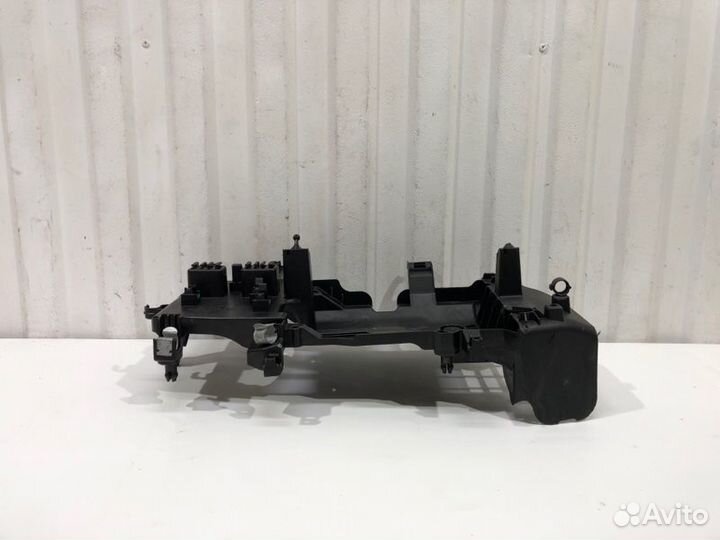 Кронштейн блока управления двигателем Bmw 3-Series