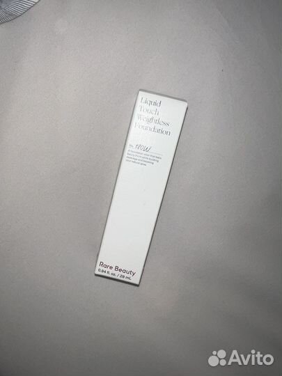 Rare Beauty Liquid Touch Weightless Foundation