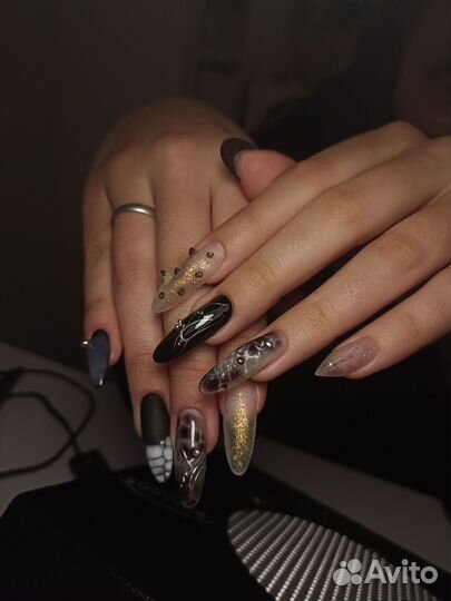 Крейзи-маникюр, наращивание, кошачьи когти, модель