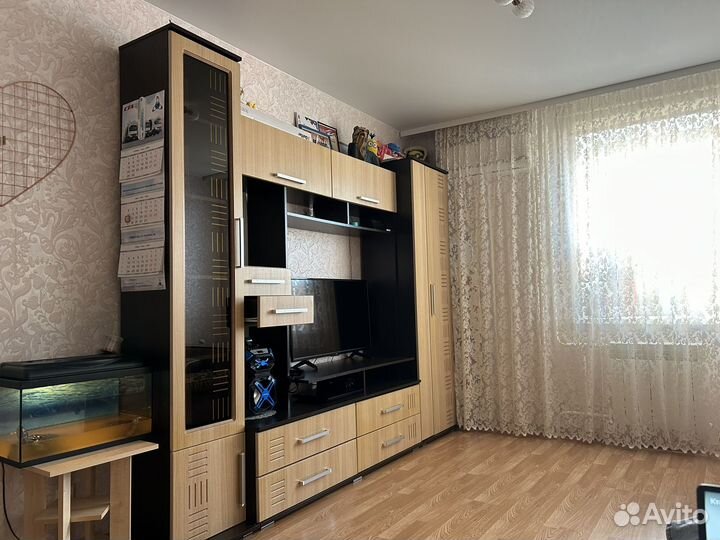 Стенка в гостиную