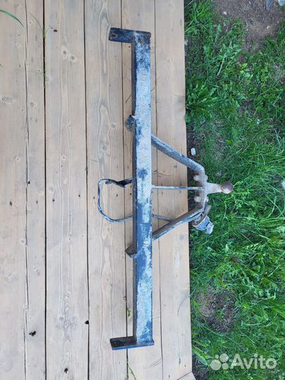 Фаркоп на toyota hilux