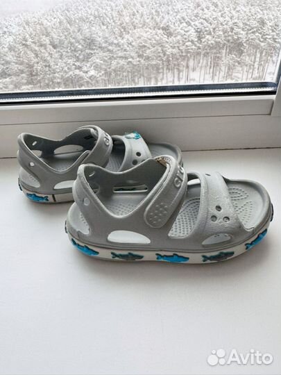 Сандалии crocs c8