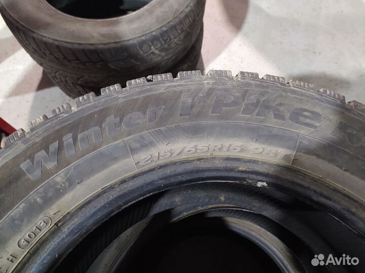 Hankook Winter I'Pike 215/65 R16 98T