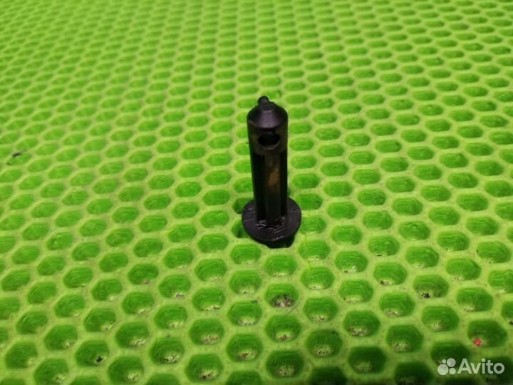 Крепление подножки на коляску Yoya