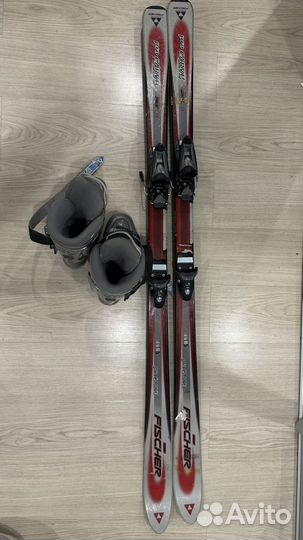 Горные лыжи и ботинки женские