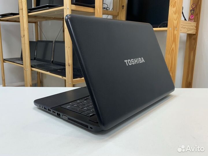 Мощный на i5, SSD, 17.3 дюймвый Toshiba