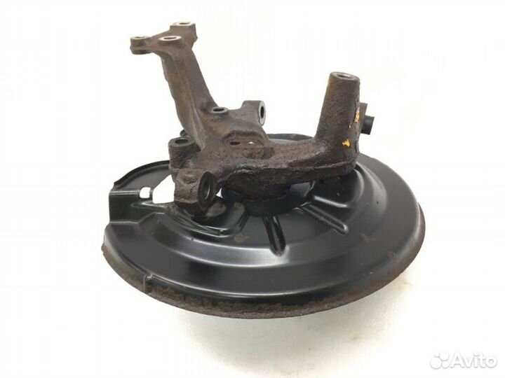 Кулак поворотный задний левый Skoda Octavia A5 1.8