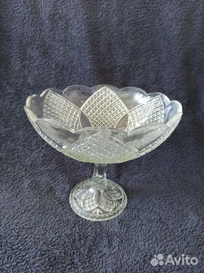 Ваза для фруктов на ножке Фруктовница