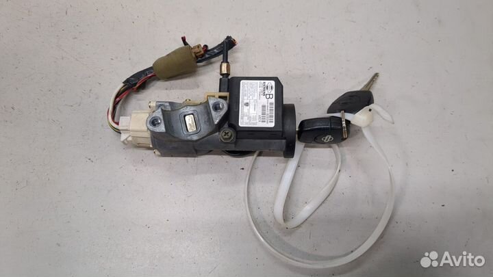 Замок зажигания Nissan Patrol, 2000