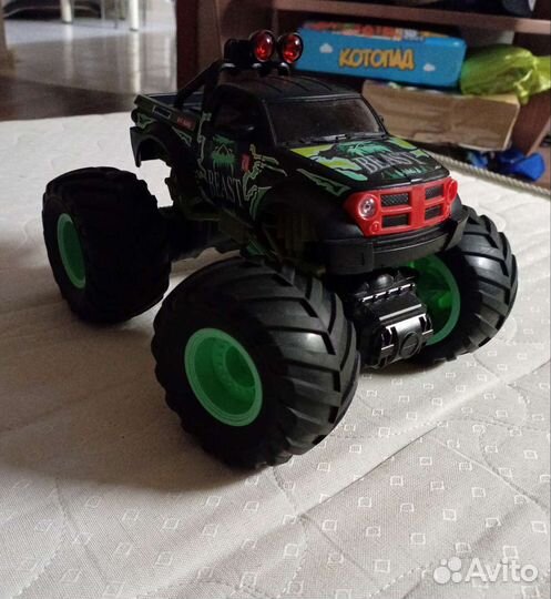 Радиоуправляемая машина