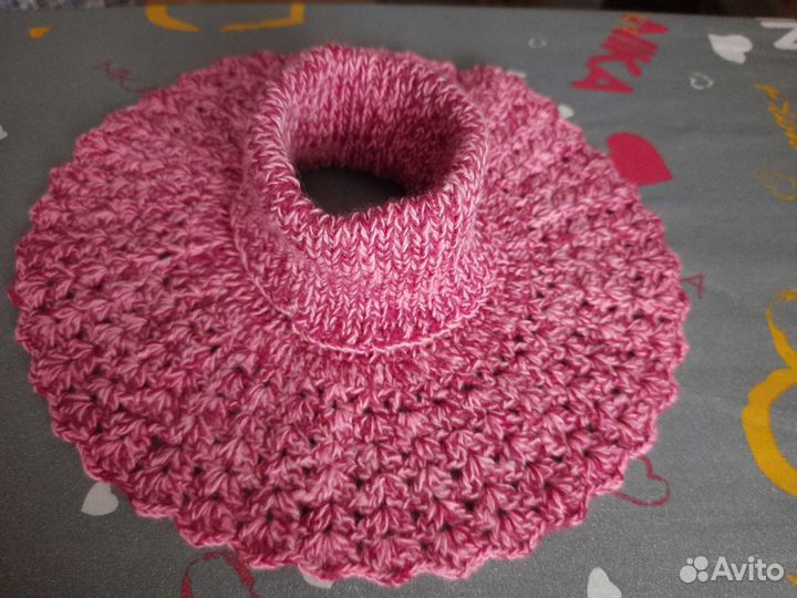 Манишка вязаная детская