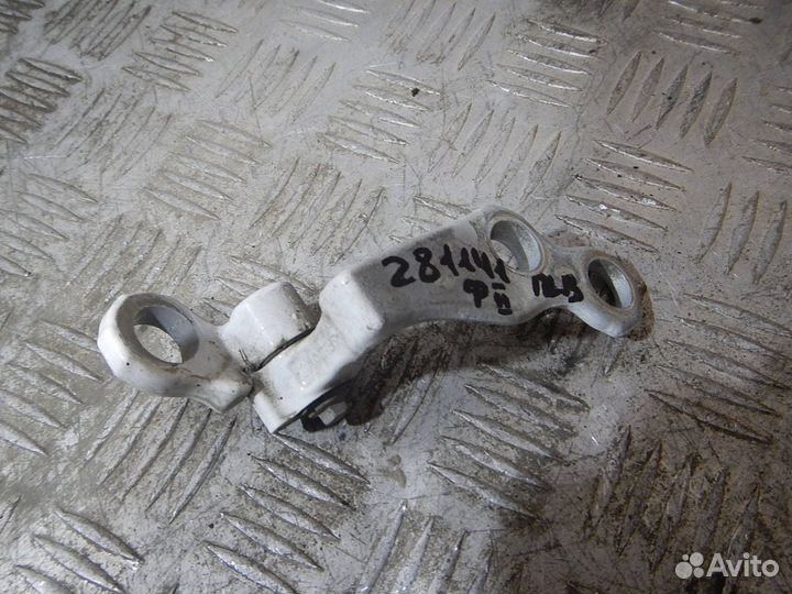 Петля двери передней левой верхняя Ford Focus/Focu