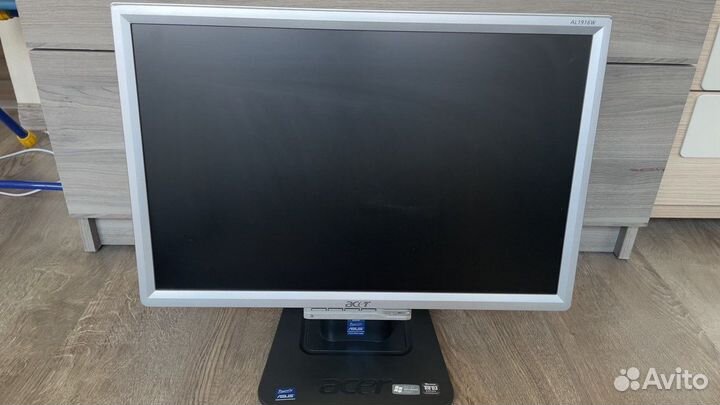 Монитор Acer LCD