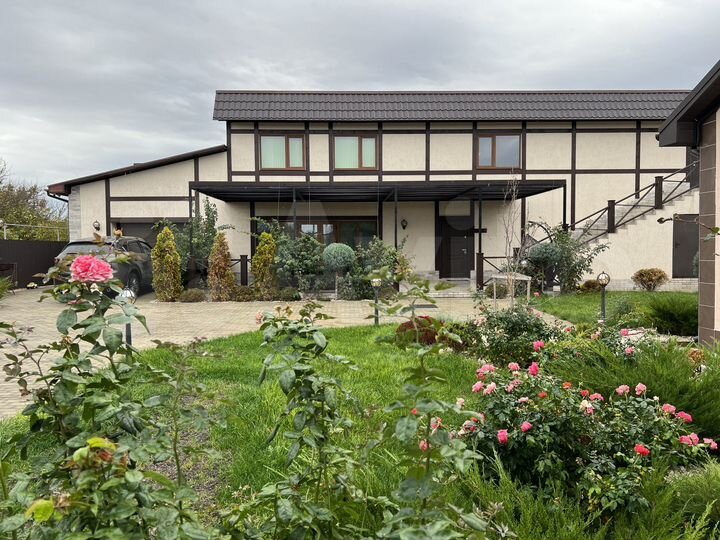 Дом 530 м² на участке 32 сот.