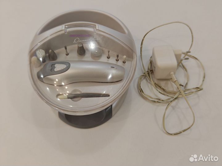 Маникюрный набор Redmond, зарядка в комплекте