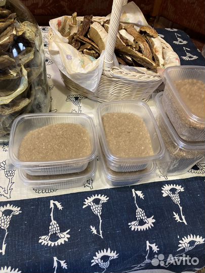 Сушеные белые грибы, грибная мука(порошок)