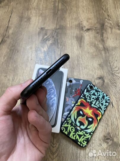 iPhone Xr, 64 ГБ
