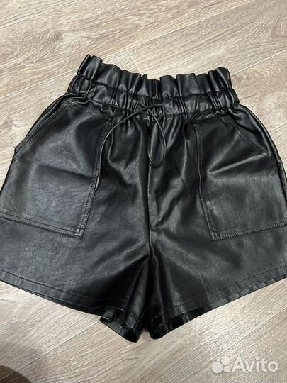 Одежда пакктом Шорты женские кожаные 44 46 размер