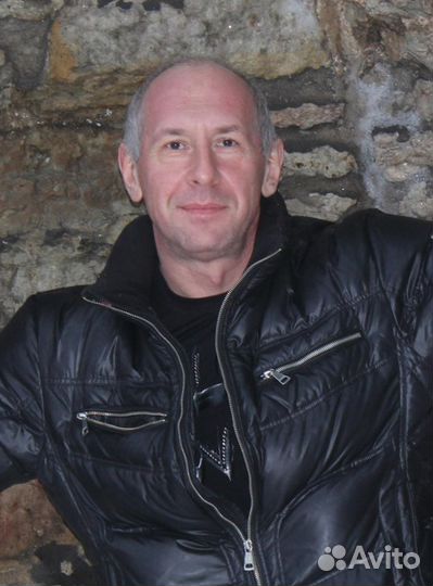 Кладовщик в одном лице.Небольшой склад