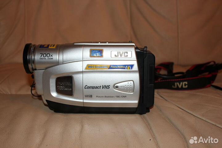 Видеокамера JVC кассетная