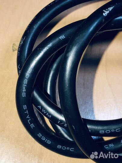 Кабель S-Video. Длина 180 см