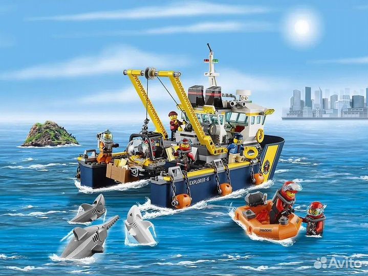 Аналог lego City 60095 Корабль исследователей морс