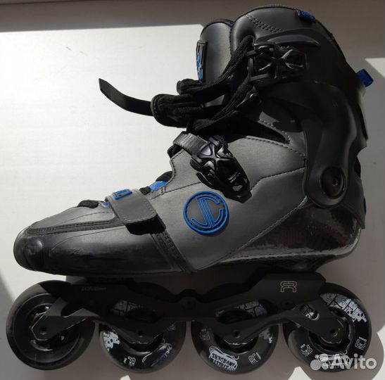 Профессиональные роликовые коньки frsk SL7 44 p