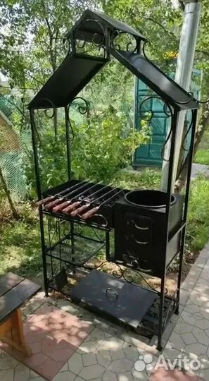 Мангал с крышей