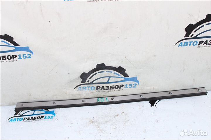 Молдинг на дверь передний левый Honda Cr-V RD1