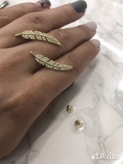 Серьги перья