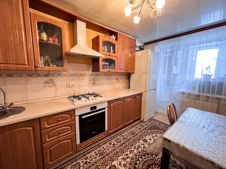 3-к. квартира, 72 м², 1/4 эт.