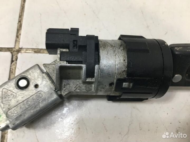 Замок зажигания Peugeot 408