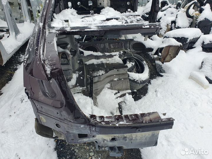 Крыло заднее левое Mercedes W212 (2009 - 2013)