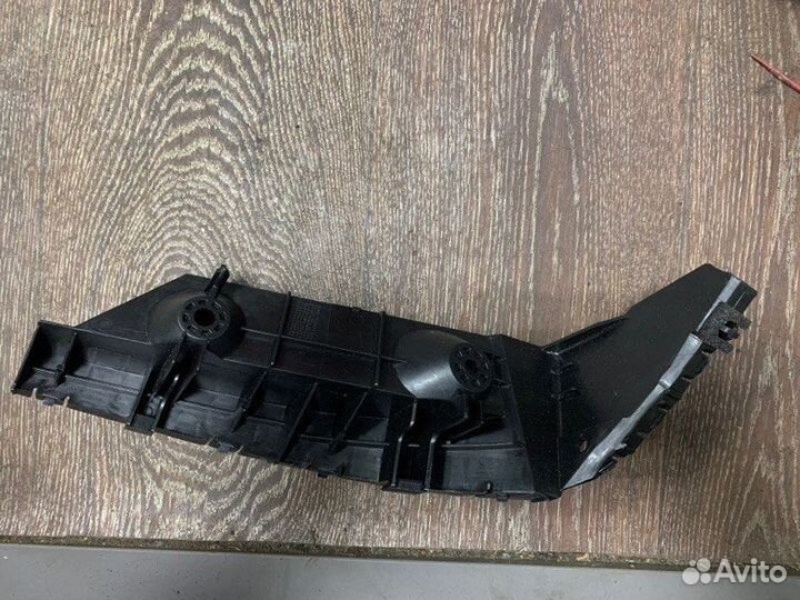 Кронштейн Toyota Bb QNC20 3szve