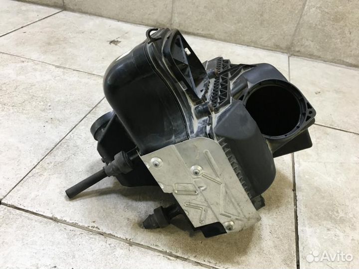 Корпус воздушного фильтра Audi А4 В8 8K2