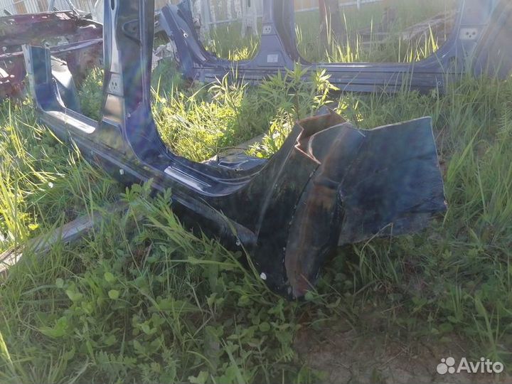 Порог левый Nissan Almera G15 1.6 k4m